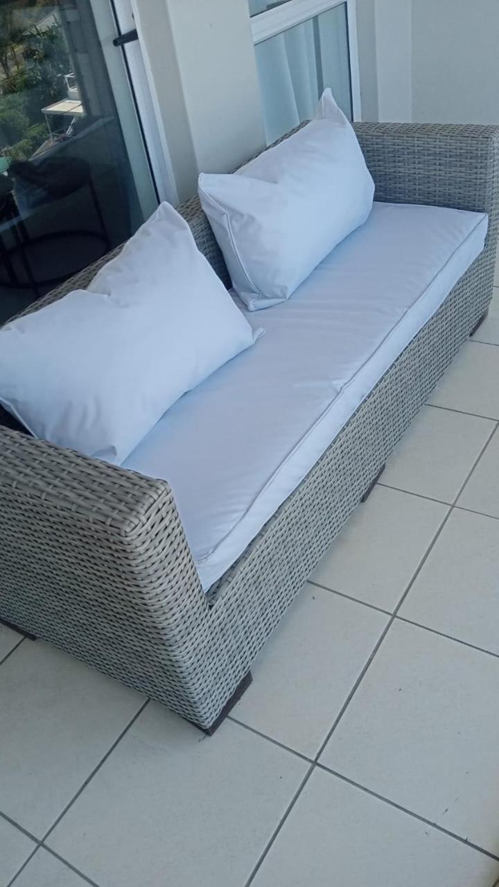511 Umdloti Resort Beachfront 1Bed Self Catering Apartment Sea View Dış mekan fotoğraf